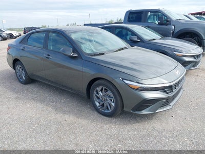 HYUNDAI ELANTRA HYBRID 2024