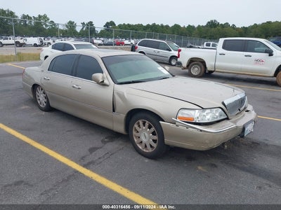 LINCOLN TOWN CAR 2007