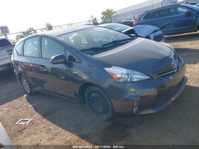TOYOTA PRIUS V 2012