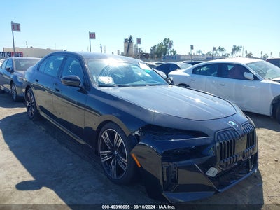 BMW 760 2024