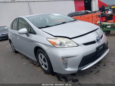 TOYOTA PRIUS 2013