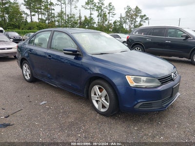 VOLKSWAGEN JETTA 2011