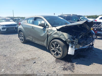 TOYOTA C-HR 2021