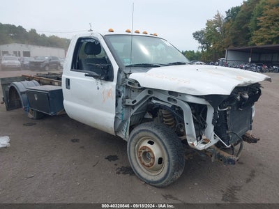 FORD F-350 CHASSIS 2015