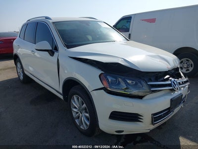 VOLKSWAGEN TOUAREG 2011