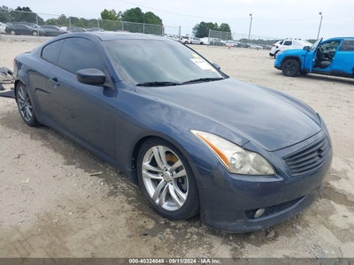 INFINITI JOURNEY 2010