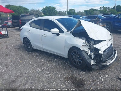 TOYOTA YARIS 2019