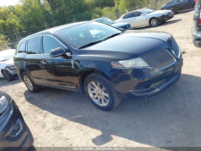 LINCOLN MKT 2013