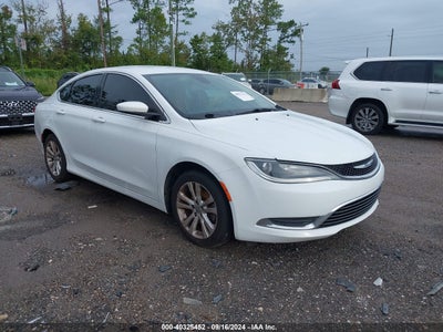 CHRYSLER 200 2015