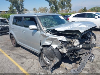 SCION XB 2012