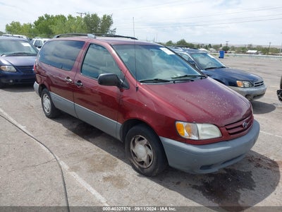 TOYOTA SIENNA 2001