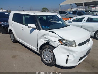 SCION XB 2013