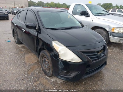 NISSAN VERSA 2015