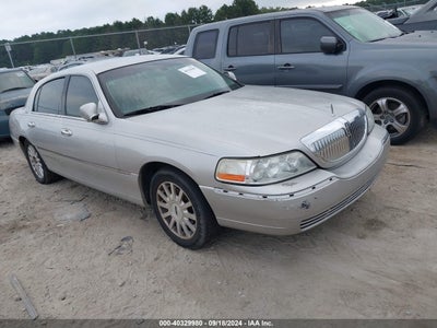 LINCOLN TOWN CAR 2007