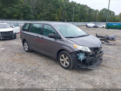 TOYOTA SIENNA 2012