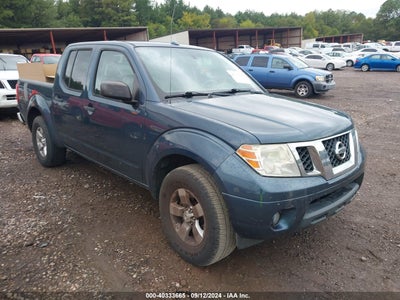 NISSAN FRONTIER 2013