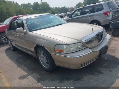 LINCOLN TOWN CAR 2006