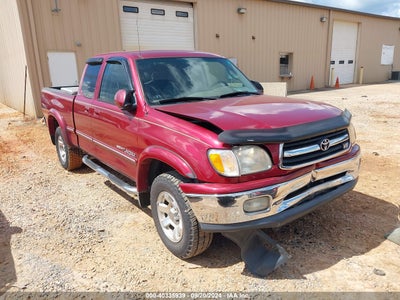 TOYOTA TUNDRA 2002