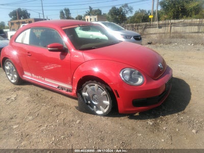 VOLKSWAGEN BEETLE 2012