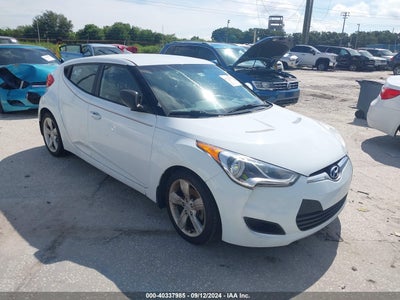 HYUNDAI VELOSTER 2015