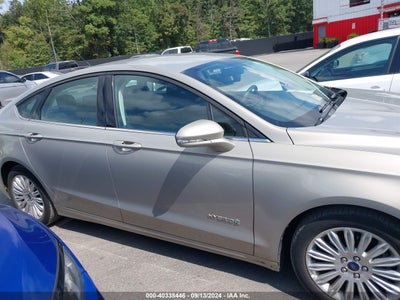 FORD FUSION HYBRID 2015