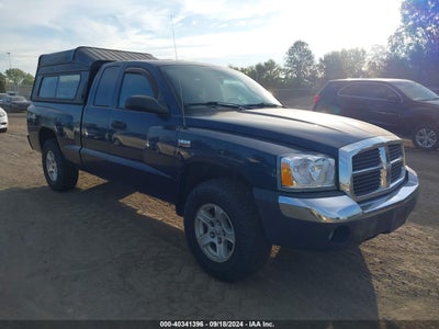 DODGE DAKOTA 2005