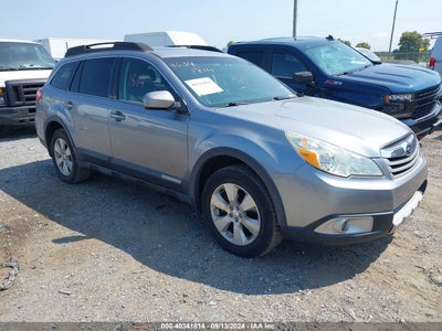 SUBARU OUTBACK 2011