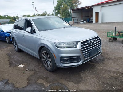 AUDI Q7 2018