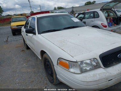FORD CROWN VICTORIA 2010