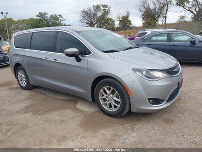 CHRYSLER PACIFICA 2017