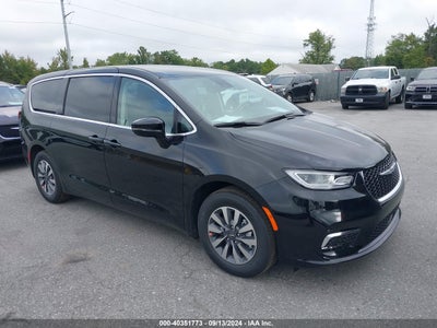 CHRYSLER PACIFICA HYBRID 2024
