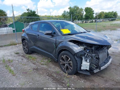 TOYOTA C-HR 2021