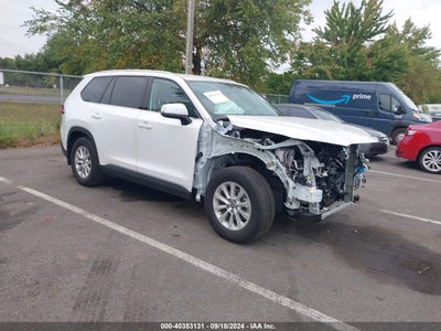 TOYOTA GRAND HIGHLANDER 2024