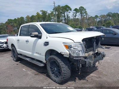 NISSAN TITAN 2017