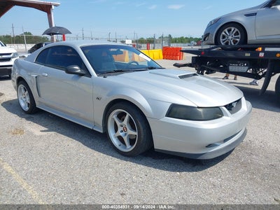 FORD MUSTANG 2001
