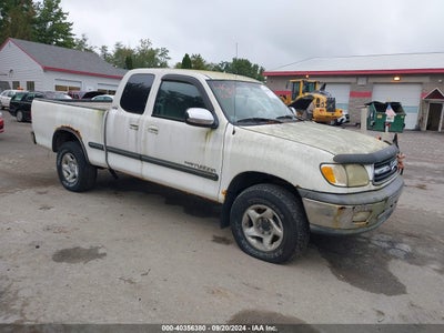 TOYOTA TUNDRA 2002