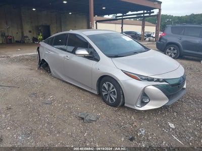 TOYOTA PRIUS PRIME 2017