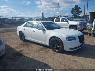 CHRYSLER 300 2022
