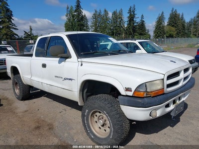 DODGE DAKOTA 2000