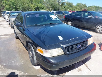 FORD CROWN VICTORIA 2011