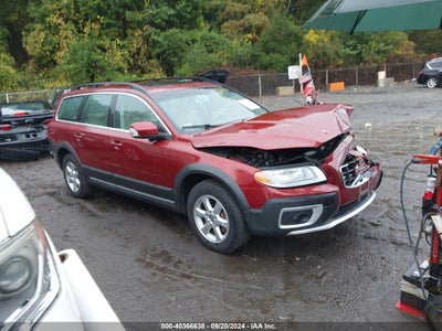 VOLVO XC70 2011