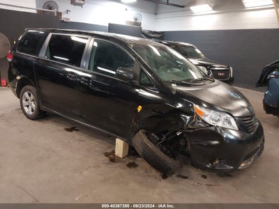 TOYOTA SIENNA 2014