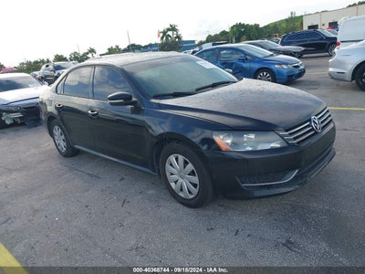 VOLKSWAGEN PASSAT 2013