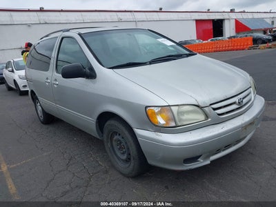 TOYOTA SIENNA 2002