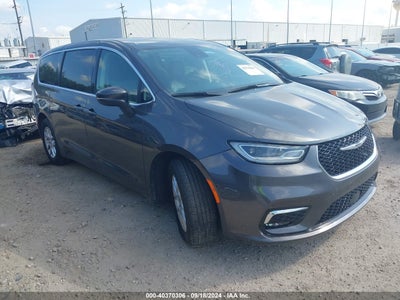 CHRYSLER PACIFICA 2023