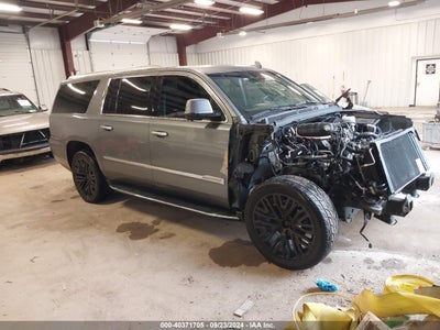 CADILLAC ESCALADE ESV 2019