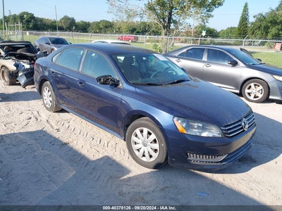 VOLKSWAGEN PASSAT 2013