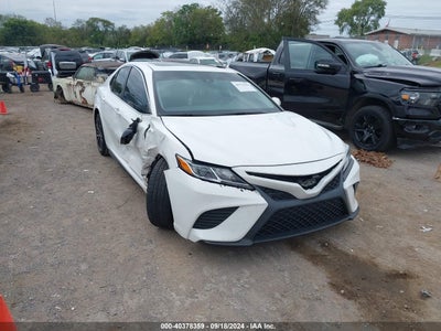 TOYOTA CAMRY 2020
