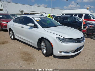 CHRYSLER 200 2015
