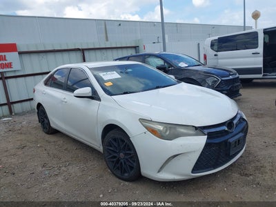 TOYOTA CAMRY 2015